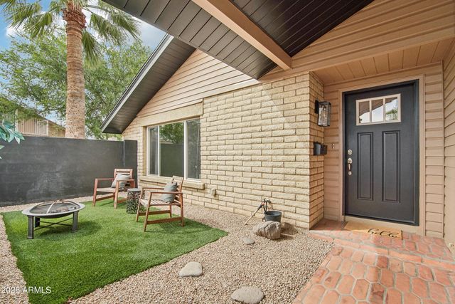 2644 E SYLVIA Street, Phoenix, AZ 85032