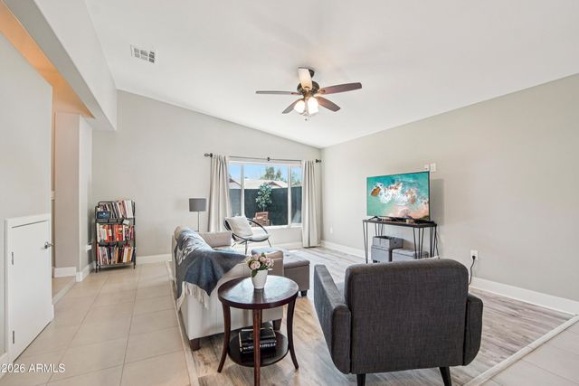 2644 E SYLVIA Street, Phoenix, AZ 85032