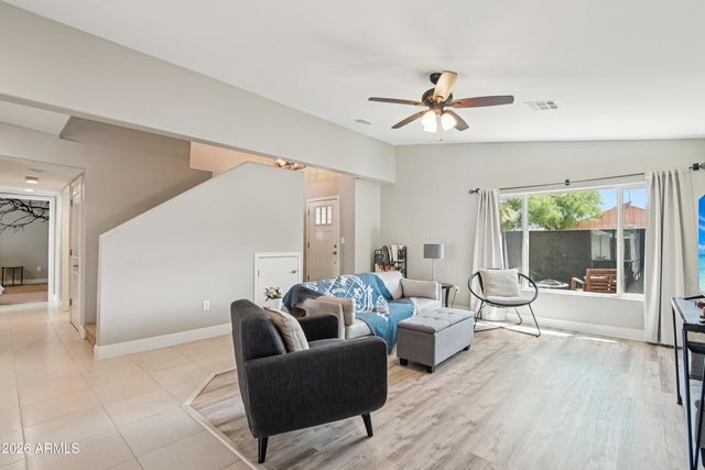 2644 E SYLVIA Street, Phoenix, AZ 85032