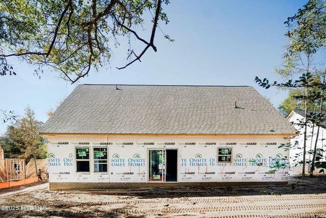 229 Telluride Court, Aberdeen, NC 28315