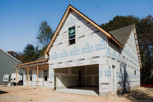 229 Telluride Court, Aberdeen, NC 28315