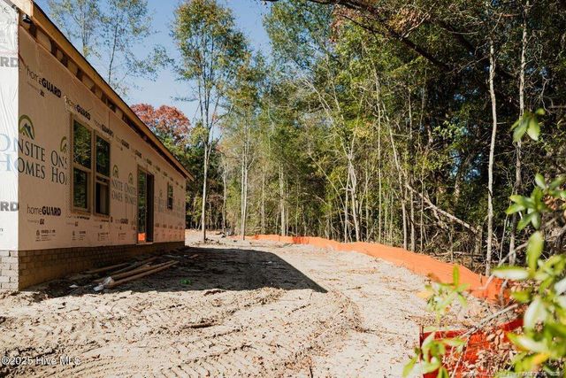 229 Telluride Court, Aberdeen, NC 28315