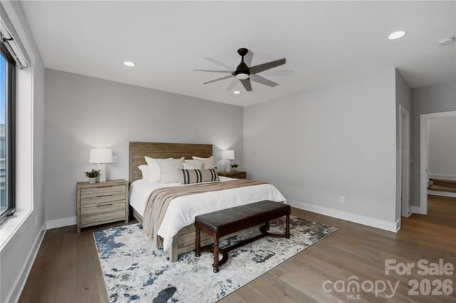 1004 Westbrook Drive B, Charlotte, NC 28202