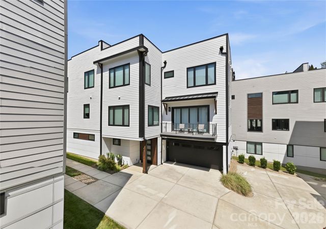 1004 Westbrook Drive B, Charlotte, NC 28202
