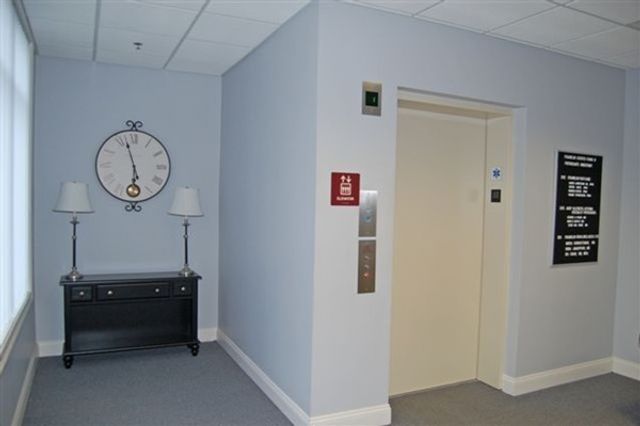 9 Summer St, Franklin, MA 02038