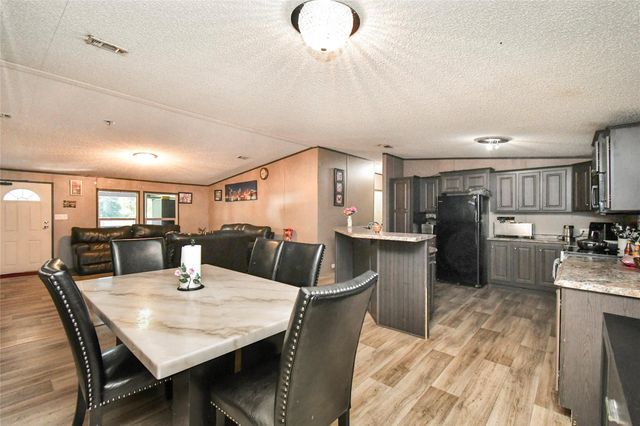 93 Road 5101, Cleveland, TX 77327