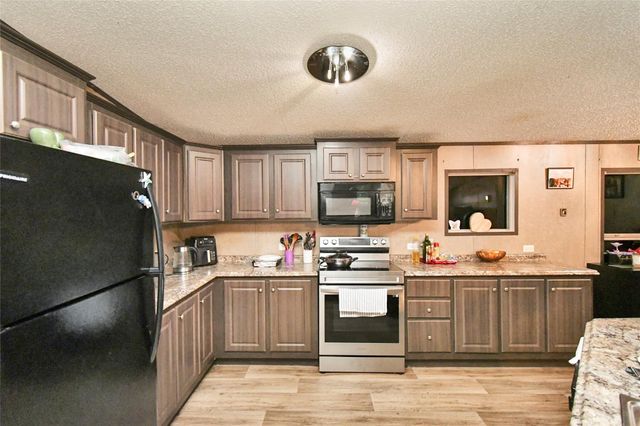 93 Road 5101, Cleveland, TX 77327