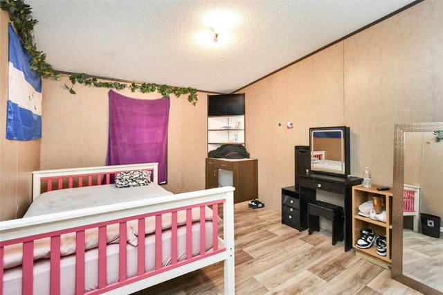 93 Road 5101, Cleveland, TX 77327