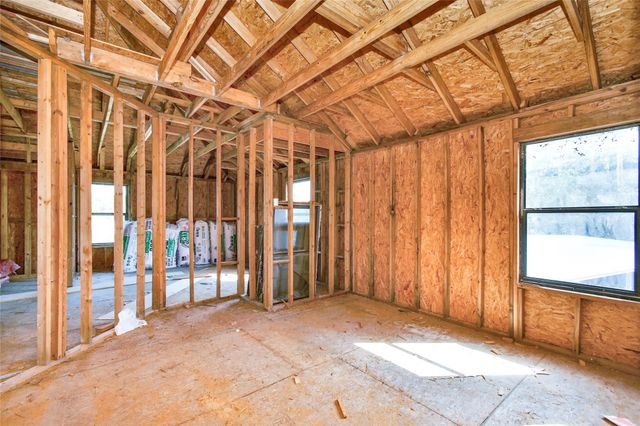 93 Road 5101, Cleveland, TX 77327