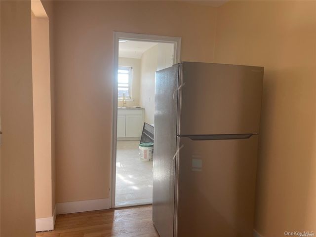 214-11B Hillside Avenue 2nd Fl, Queens Village, NY 11427