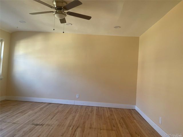 214-11B Hillside Avenue 2nd Fl, Queens Village, NY 11427