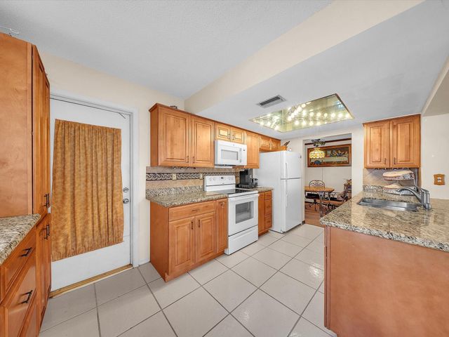 4212 NW 47th Court, Tamarac, FL 33319