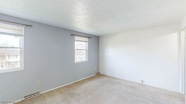 4625 Cox Drive B, Stow, OH 44224