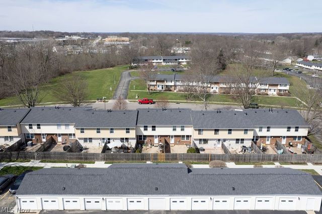 4625 Cox Drive B, Stow, OH 44224