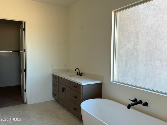 1672 W LAVITT Lane, Phoenix, AZ 85086