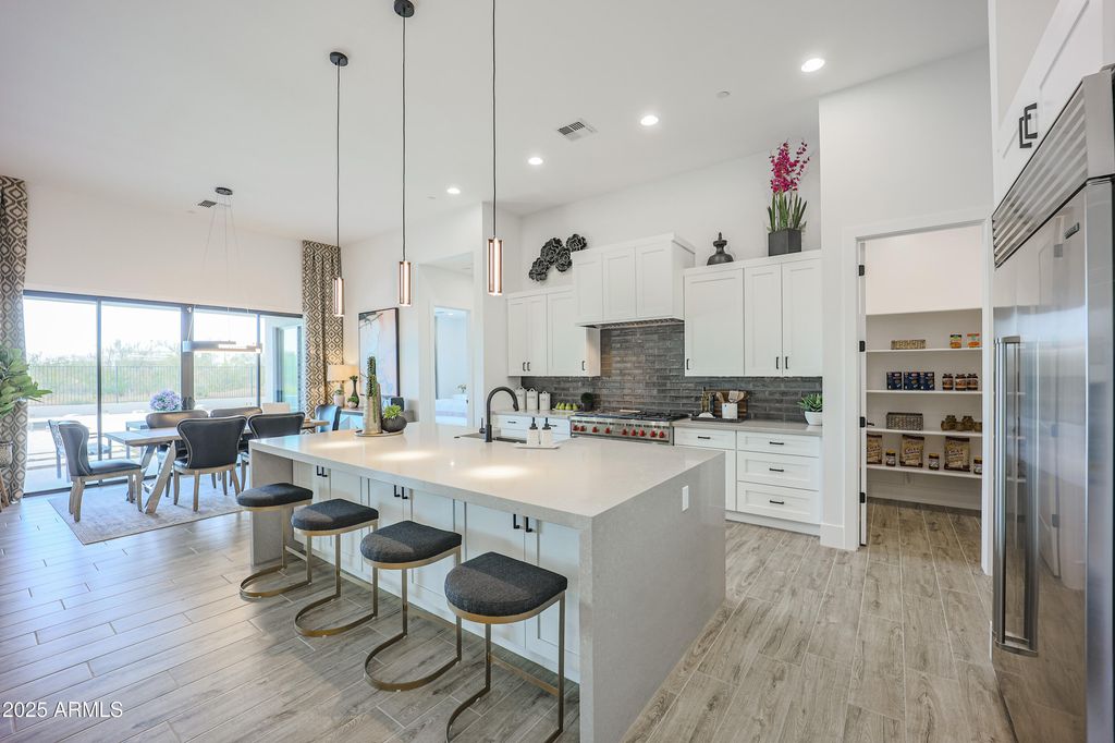 1672 W LAVITT Lane, Phoenix, AZ 85086 — photo 4