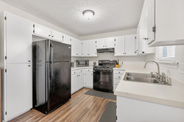 3223 Westbrook Dr, Murfreesboro, TN 37130