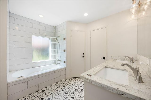 2723 Kismet Lane, Houston, TX 77043