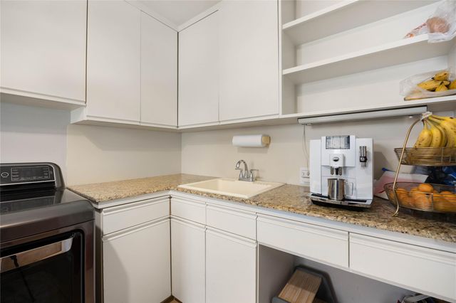 2723 Kismet Lane, Houston, TX 77043