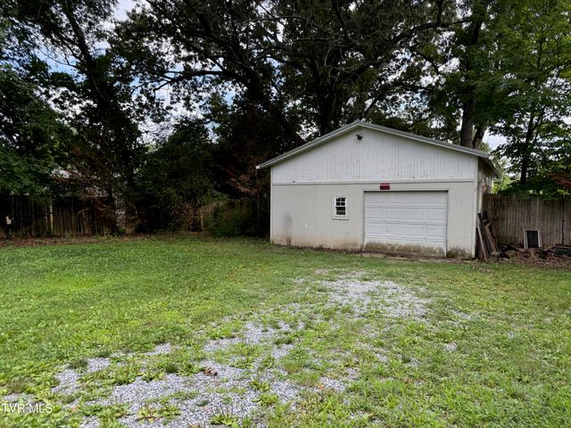 128 Blue Friday Road, Johnson City, TN 37615