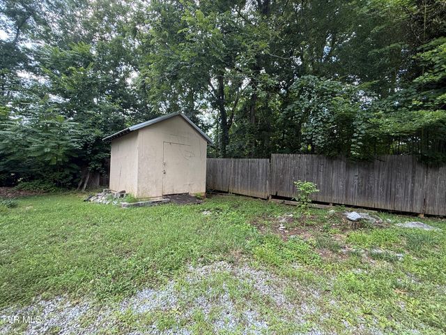 128 Blue Friday Road, Johnson City, TN 37615