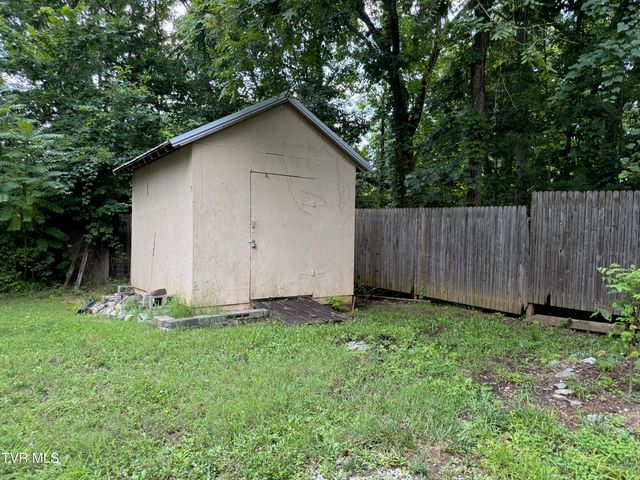 128 Blue Friday Road, Johnson City, TN 37615