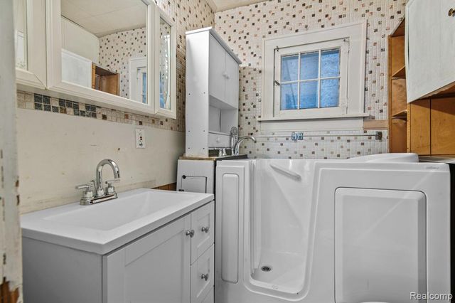 146 Hawkins Street, Ypsilanti, MI 48197