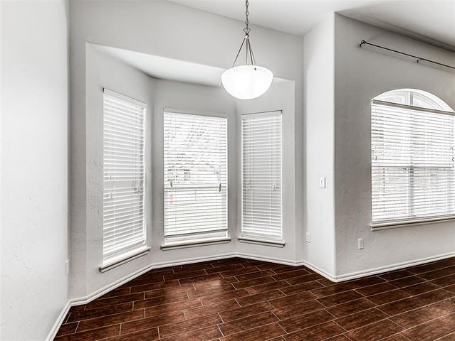 10736 SW 35th Street, Yukon, OK 73099