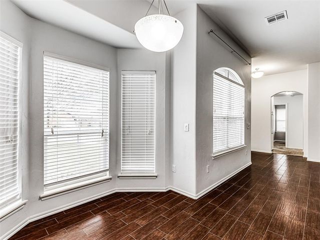 10736 SW 35th Street, Yukon, OK 73099