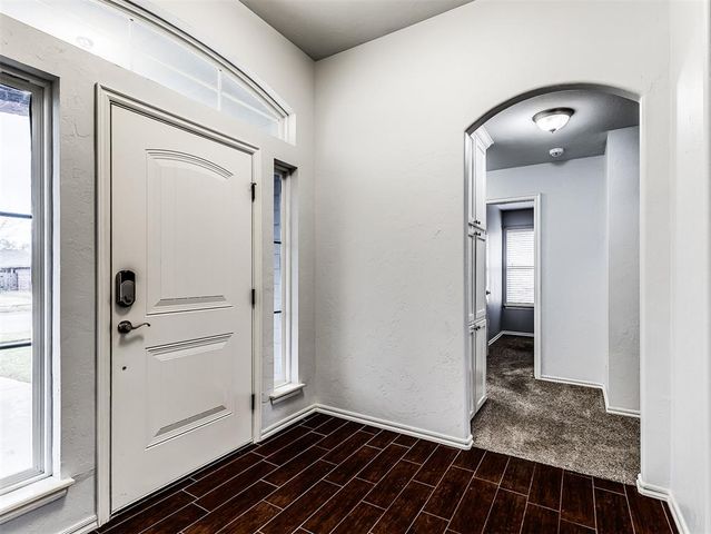 10736 SW 35th Street, Yukon, OK 73099