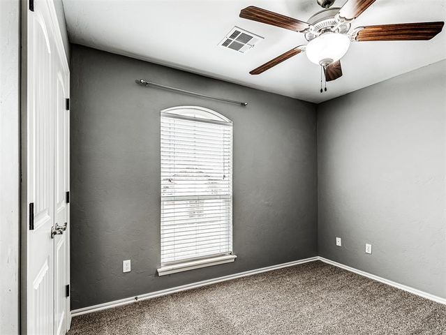 10736 SW 35th Street, Yukon, OK 73099