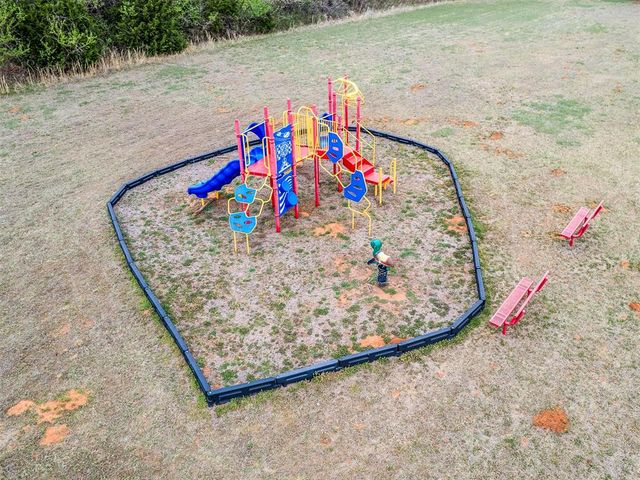 10736 SW 35th Street, Yukon, OK 73099