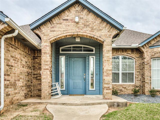 10736 SW 35th Street, Yukon, OK 73099