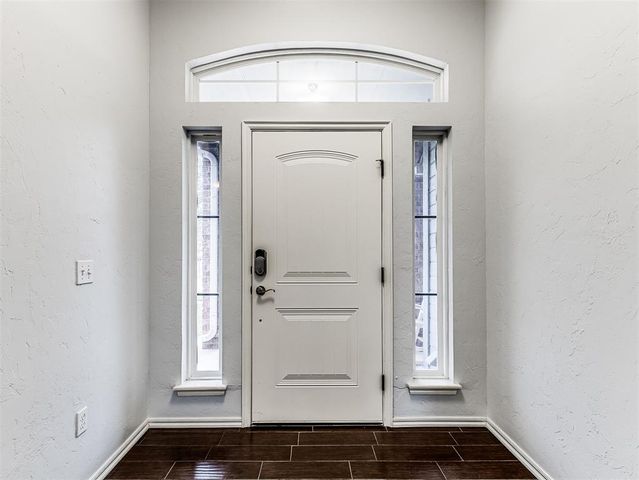 10736 SW 35th Street, Yukon, OK 73099