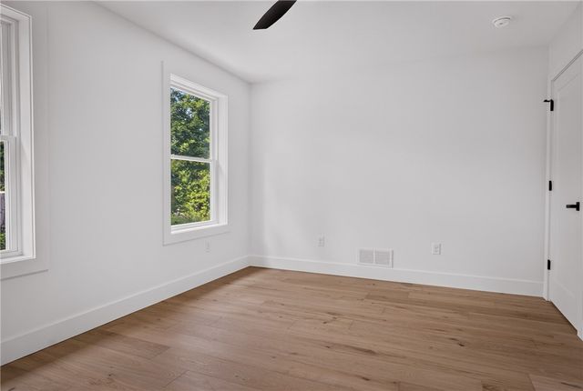 221 Willbert Street, Mt Washington, PA 15211