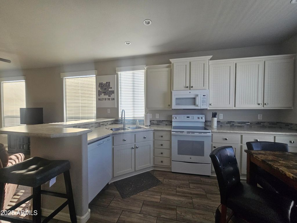 650 N Hawes Road 3312, Mesa, AZ 85207 — photo 2