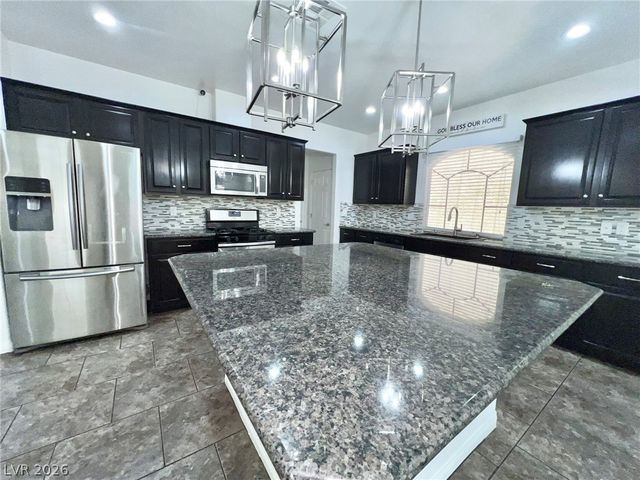 8412 Golden Amber Street, Las Vegas, NV 89139