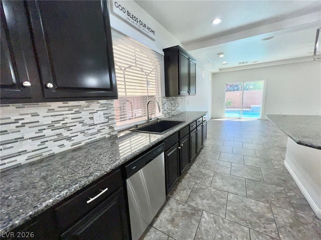 8412 Golden Amber Street, Las Vegas, NV 89139