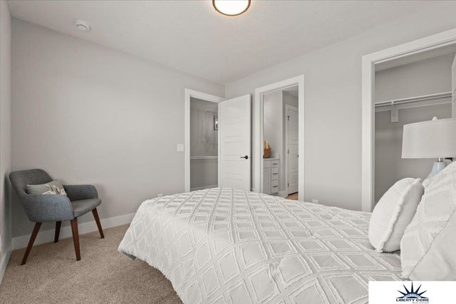 21058 Alex Avenue, Elkhorn, NE 68022