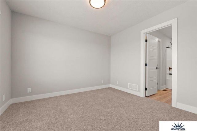 21058 Alex Avenue, Elkhorn, NE 68022