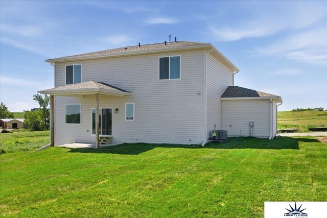 21058 Alex Avenue, Elkhorn, NE 68022