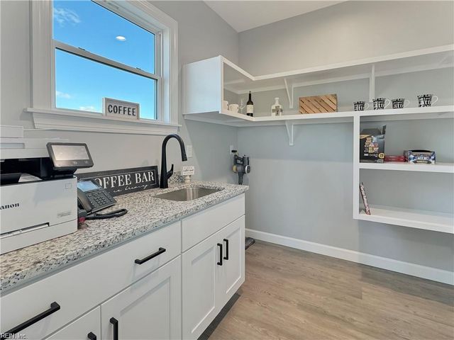 101 Lands End DR, Elizabeth City, NC 27909