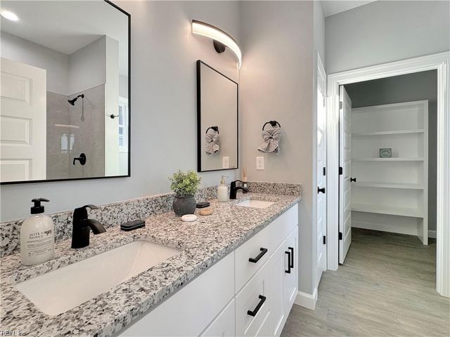 101 Lands End DR, Elizabeth City, NC 27909