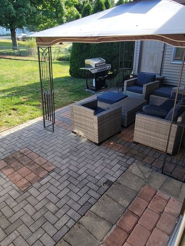 149 Beauchamp, Chicopee, MA 01020