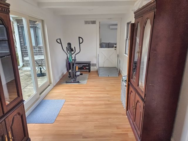 70 Chestnut St, Fairhaven, MA 02719