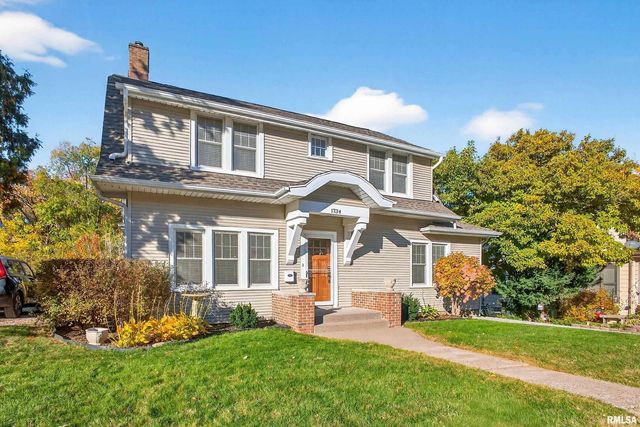 1734 RIDGEWOOD Avenue, Davenport, IA 52803