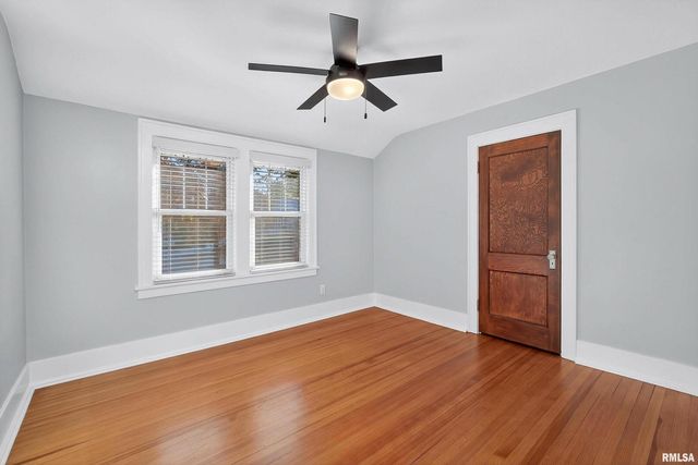 1734 RIDGEWOOD Avenue, Davenport, IA 52803