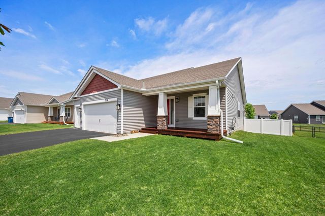 7538 Ochoa Avenue NE, Otsego, MN 55330