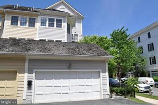 344 HART MEWS, Gaithersburg, MD 20878