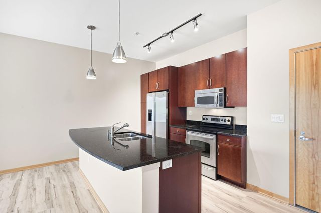 4525 Park Commons Drive 216, Saint Louis Park, MN 55416